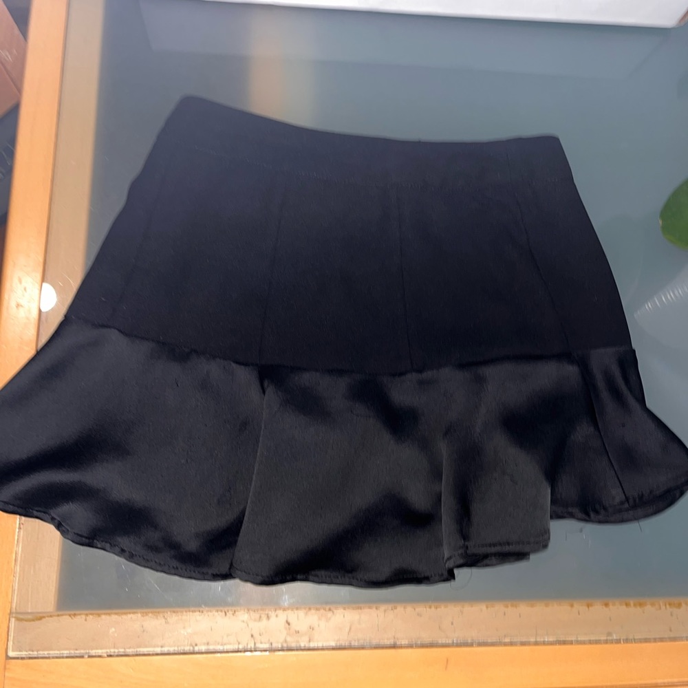 Zara black women’s skirt. Size small